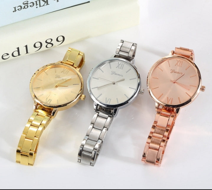 Elegant Round Dial Women’s Quartz Watch