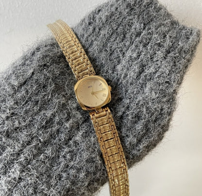 Premium Gold Steel Women's Luxury Watch