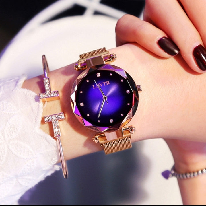 Luxury Women’s Analog Watch – TrendGear Media