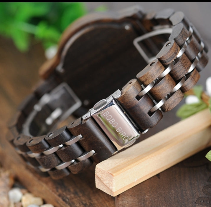 Luxury Men’s Analog Watch – TrendGear Media
